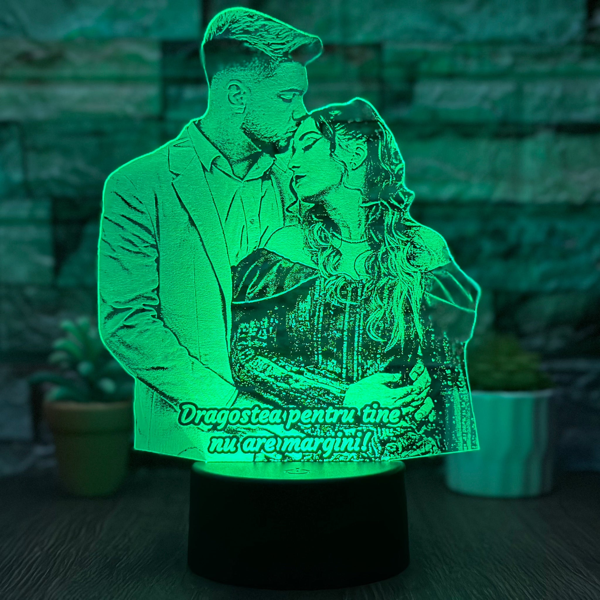 Lampă Led 3D - Cuplu + Mesaj Personalizat